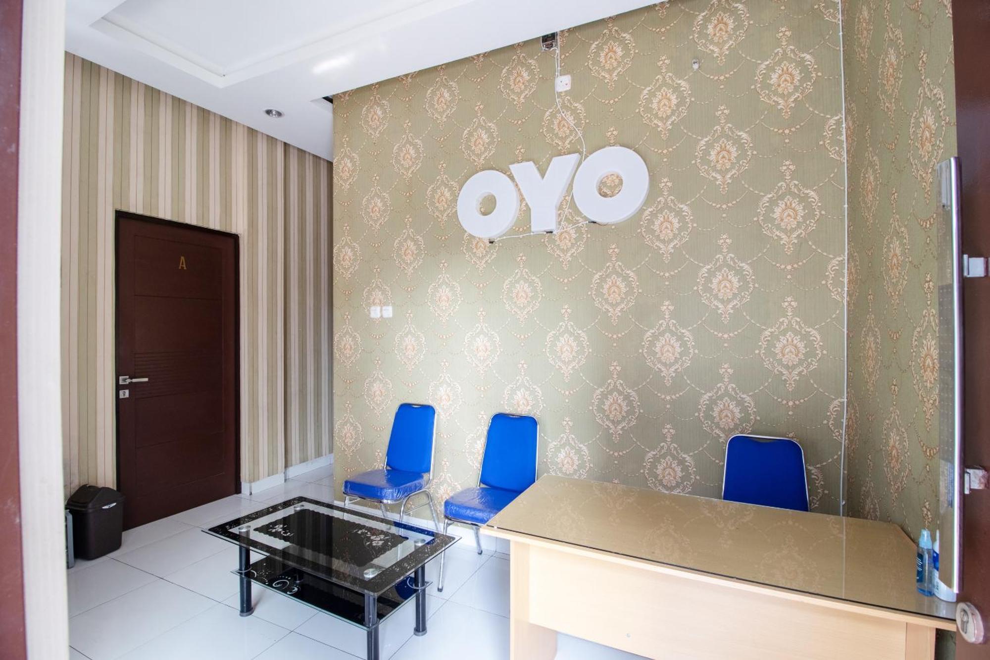 Oyo 3253 Sofia Residence Telukjambe 外观 照片